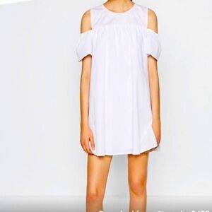 ZARA WHITE COTTON ROMPER WITH PUFFED SLEEVES, COLD SHOULDERS & POCKETS SZ SMALL
